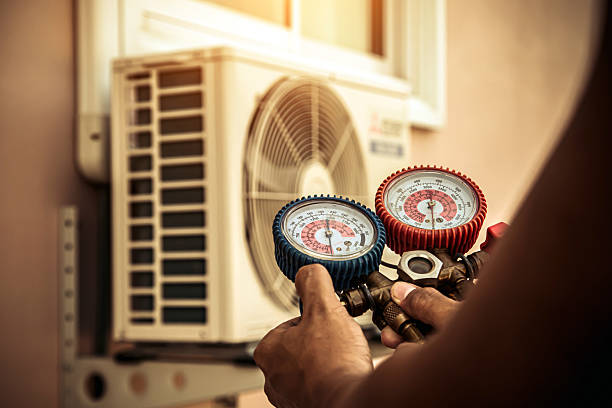 Professional Hvac technician working in Weston, NJ